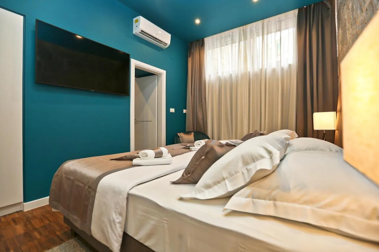 Riva Luxury Rooms Split