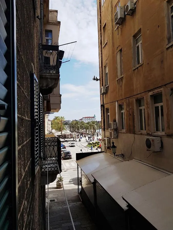 Guest house Riva Luxury Rooms Split