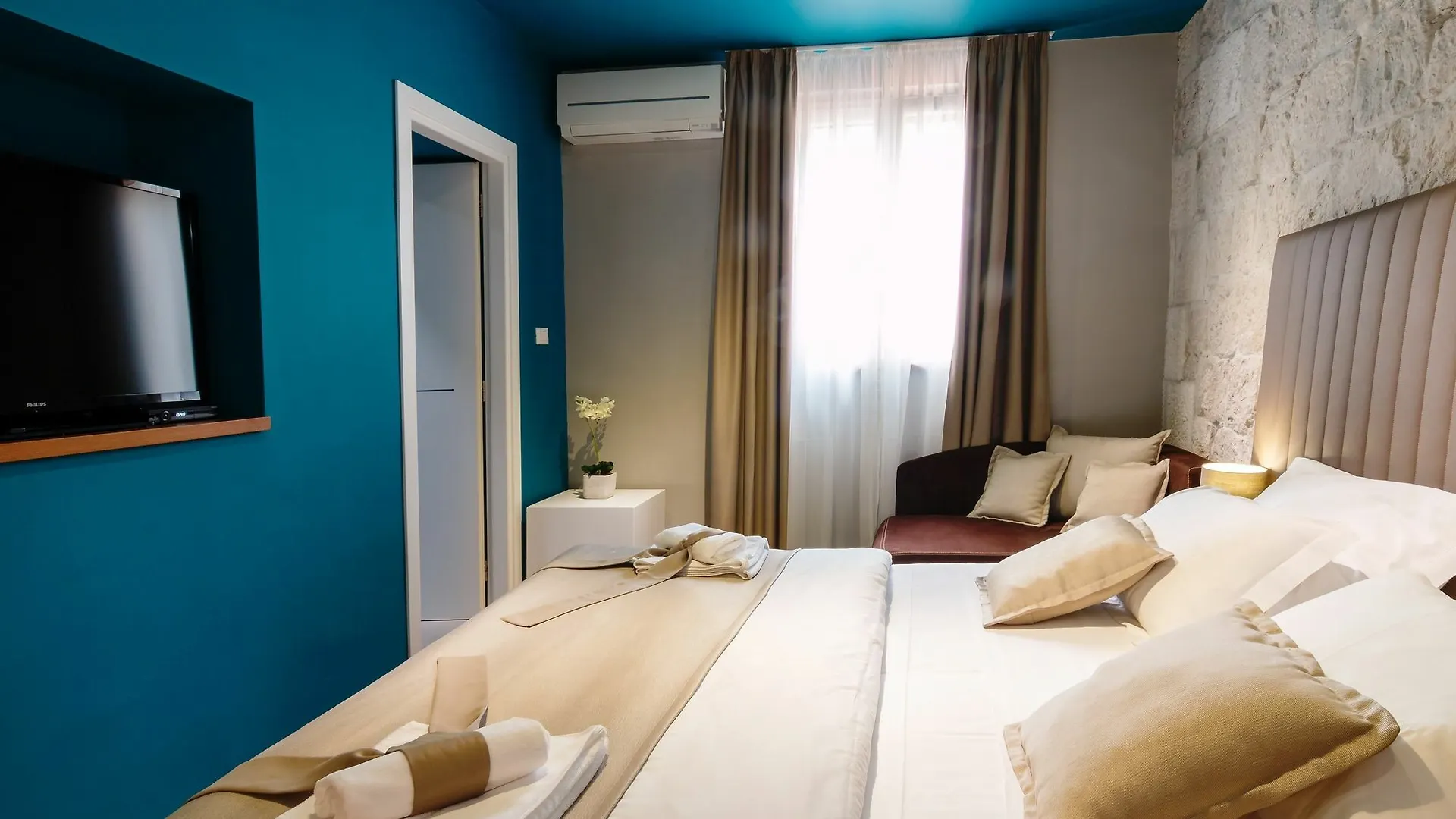Guest house Riva Luxury Rooms Split